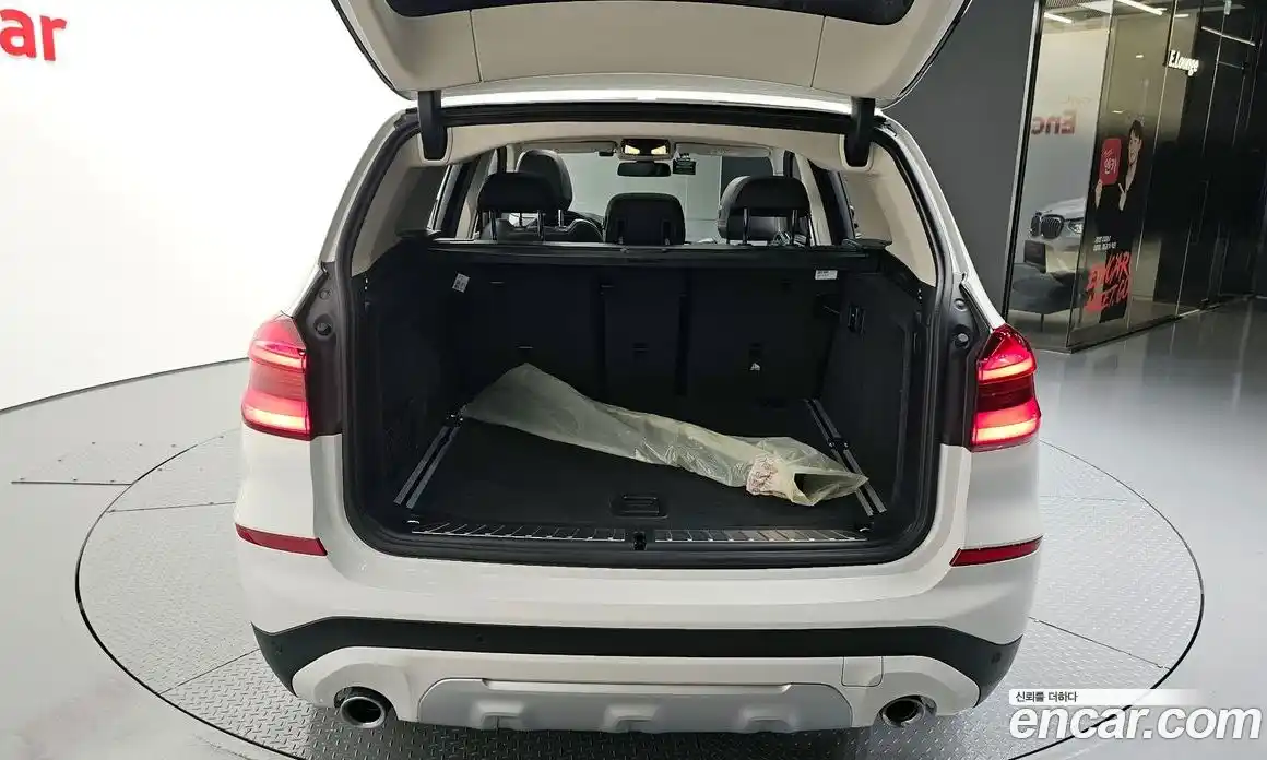 BMW X3 2018 2.0 автомат (гидро), фото 31
