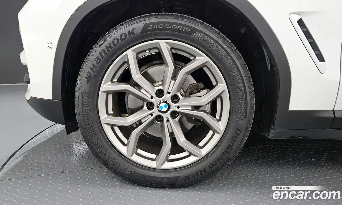 BMW X3 2018 2.0 автомат (гидро), фото 5