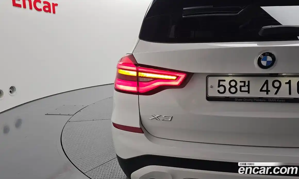 BMW X3 2018 2.0 автомат (гидро), фото 9