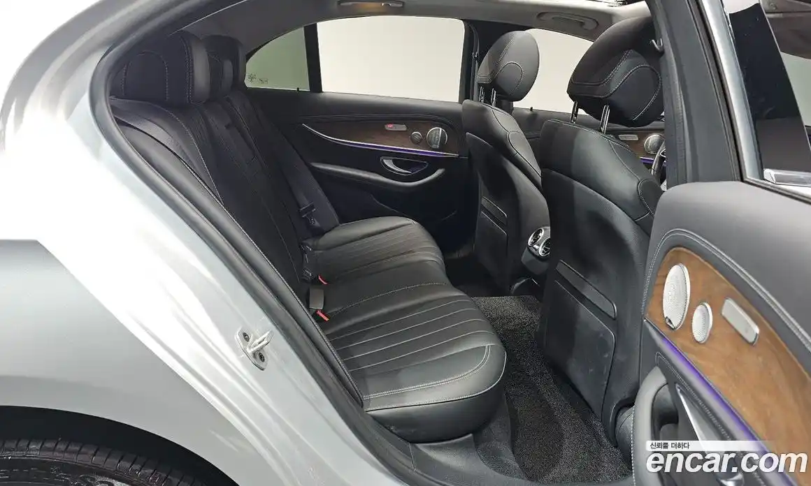 Mercedes-Benz E-Class 2020 2.0 автомат (гидро), фото 17
