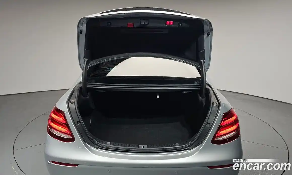 Mercedes-Benz E-Class 2020 2.0 автомат (гидро), фото 34