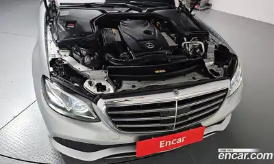 Mercedes-Benz E-Class 2020 2.0 автомат (гидро), миниатюра 6