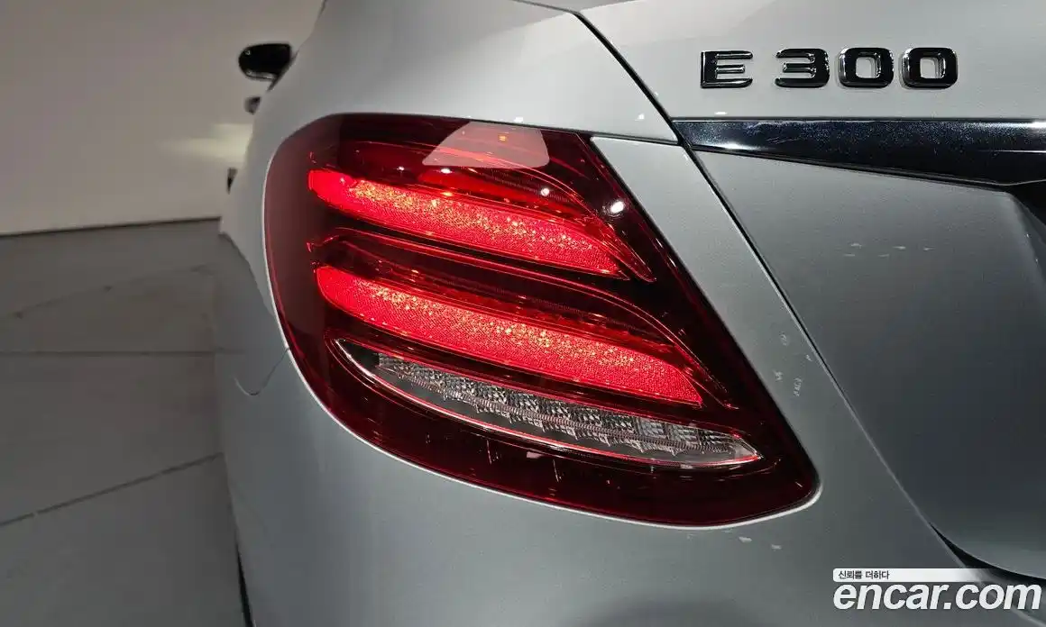 Mercedes-Benz E-Class 2020 2.0 автомат (гидро), фото 9