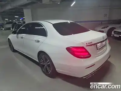 Mercedes-Benz E-Class 2020 2.0 автомат (гидро), миниатюра 2