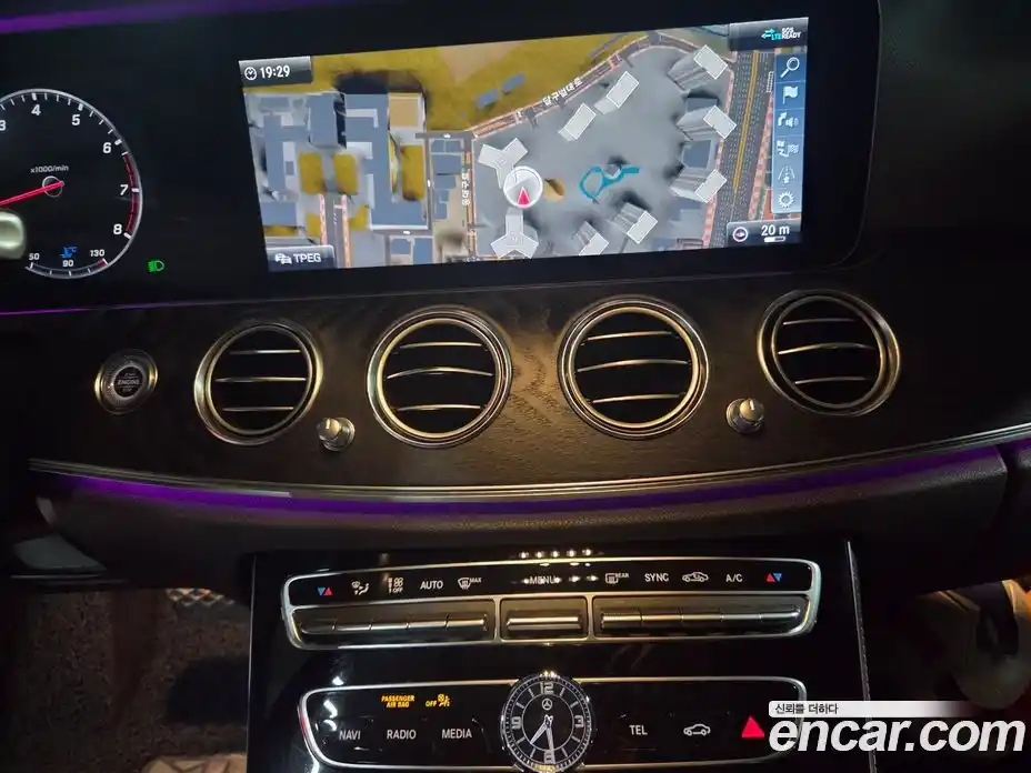 Mercedes-Benz E-Class 2020 2.0 автомат (гидро), фото 9