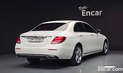 Mercedes-Benz E-Class 2017 1.9 автомат (гидро), миниатюра 2