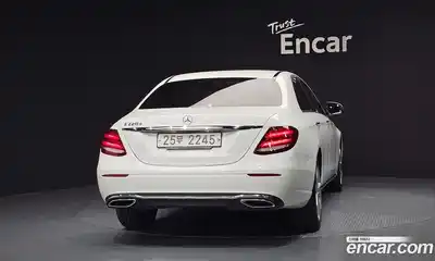 Mercedes-Benz E-Class 2017 1.9 автомат (гидро), миниатюра 4
