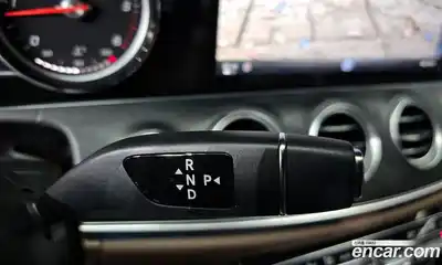 Mercedes-Benz E-Class 2017 1.9 автомат (гидро), миниатюра 9