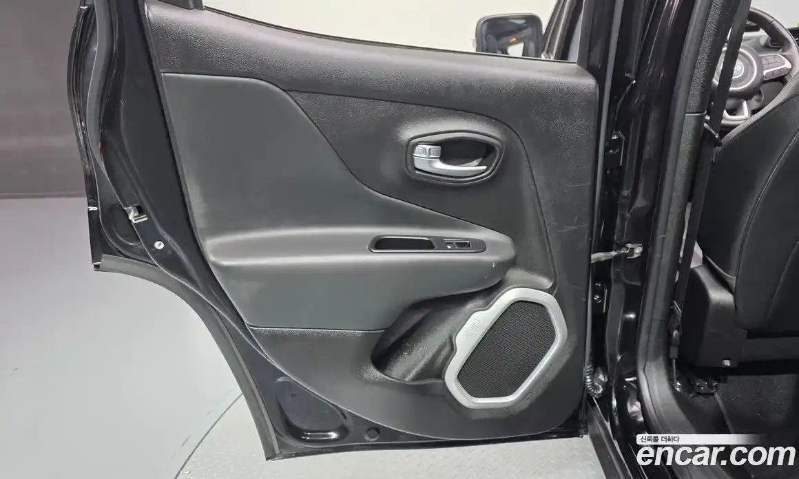 Jeep Renegade 2018 2.4 автомат (гидро), фото 15