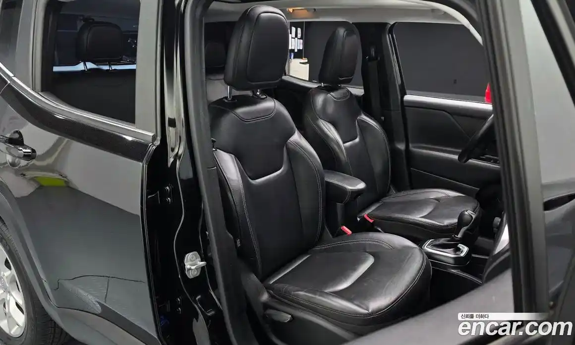 Jeep Renegade 2018 2.4 автомат (гидро), фото 17
