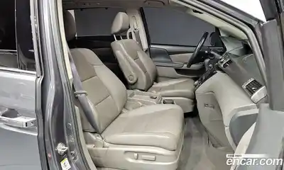 Honda Odyssey 2016 3.5 автомат (гидро), миниатюра 11