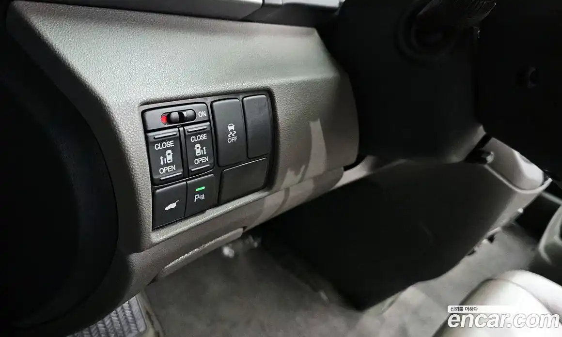 Honda Odyssey 2016 3.5 автомат (гидро), фото 14
