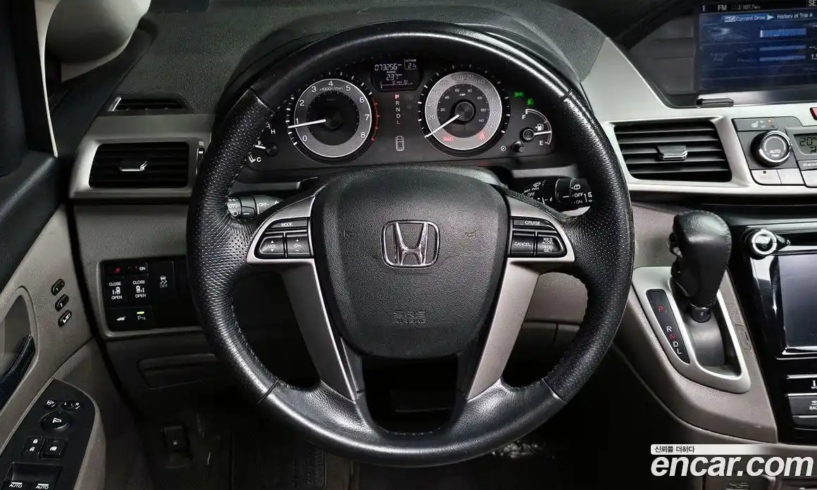 Honda Odyssey 2016 3.5 автомат (гидро), фото 15