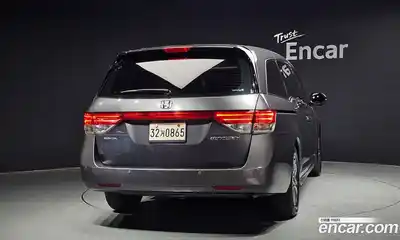 Honda Odyssey 2016 3.5 автомат (гидро), миниатюра 4