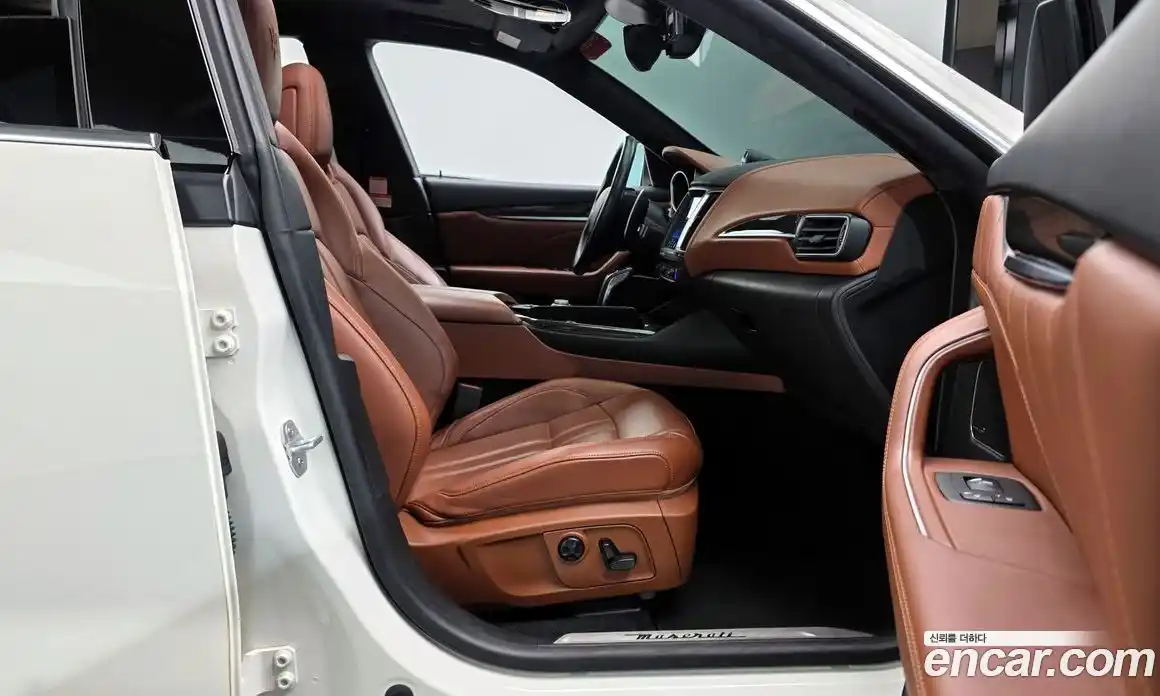 Maserati Levante 2019 3.0 гидро, фото 15
