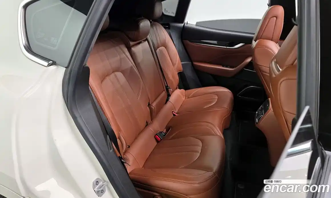 Maserati Levante 2019 3.0 гидро, фото 16