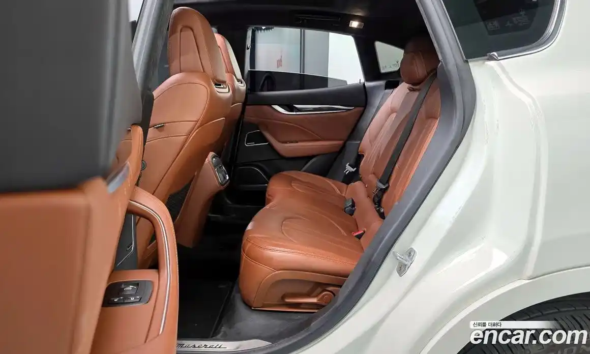 Maserati Levante 2019 3.0 гидро, фото 17