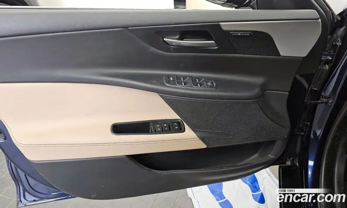 Jaguar XE 2017 2.0 гидро, фото 14