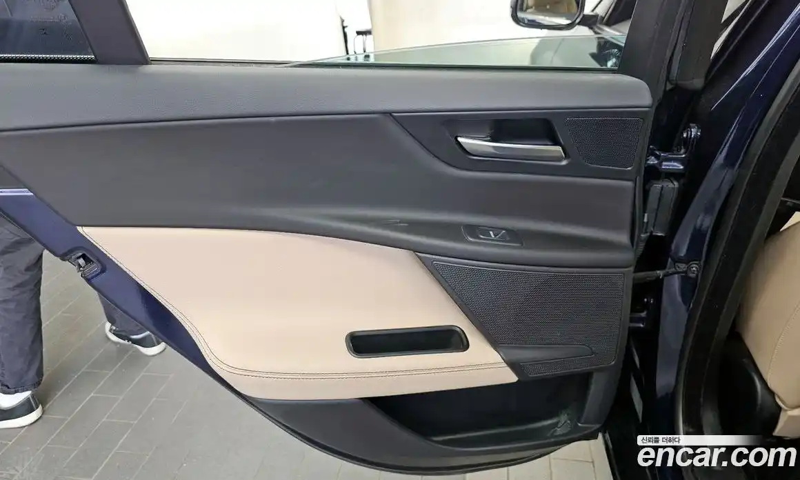 Jaguar XE 2017 2.0 гидро, фото 15