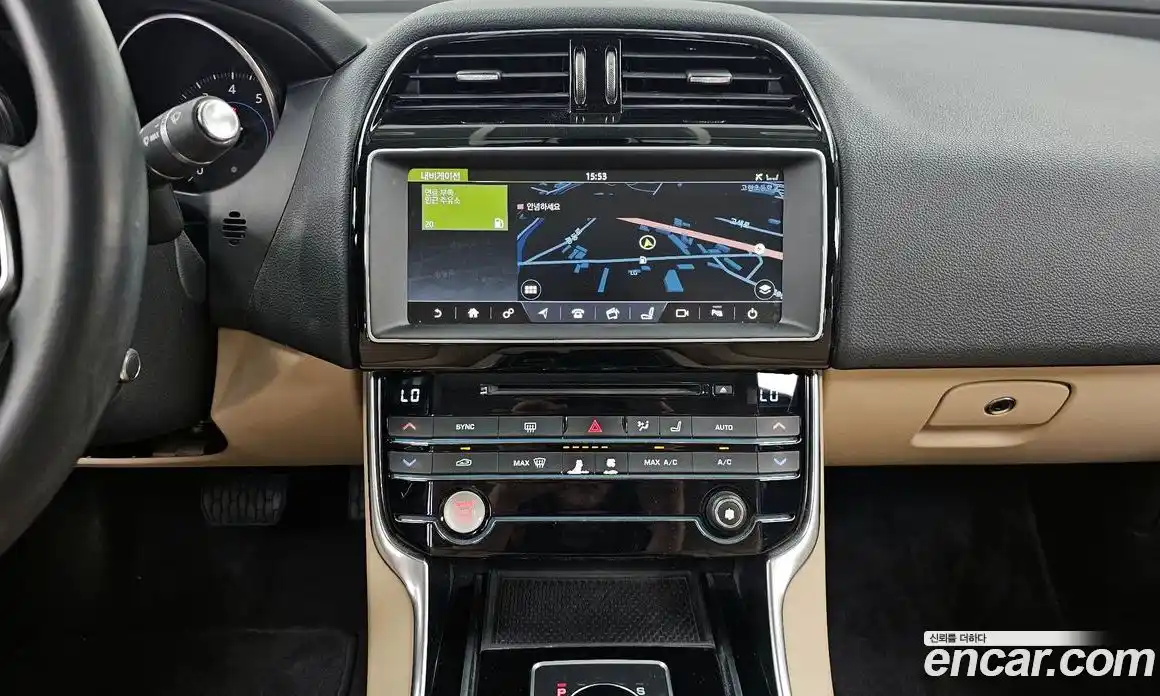 Jaguar XE 2017 2.0 гидро, фото 21