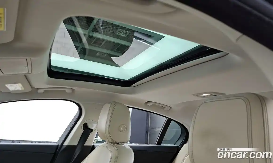 Jaguar XE 2017 2.0 гидро, фото 25