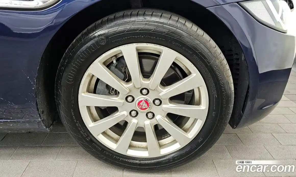 Jaguar XE 2017 2.0 гидро, фото 7