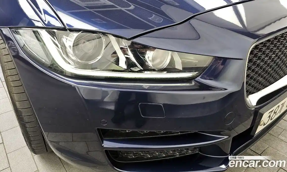 Jaguar XE 2017 2.0 гидро, фото 8