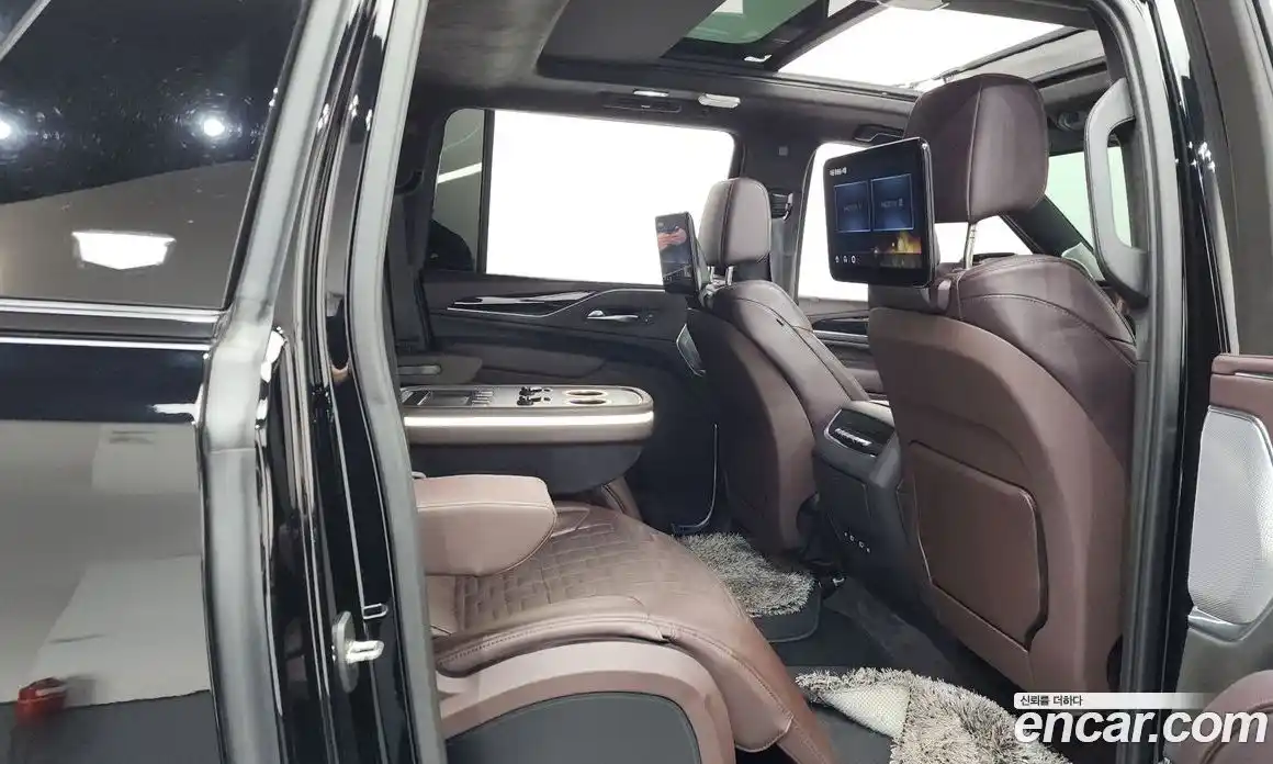 Cadillac Escalade 2023 6.2 гидро, фото 17