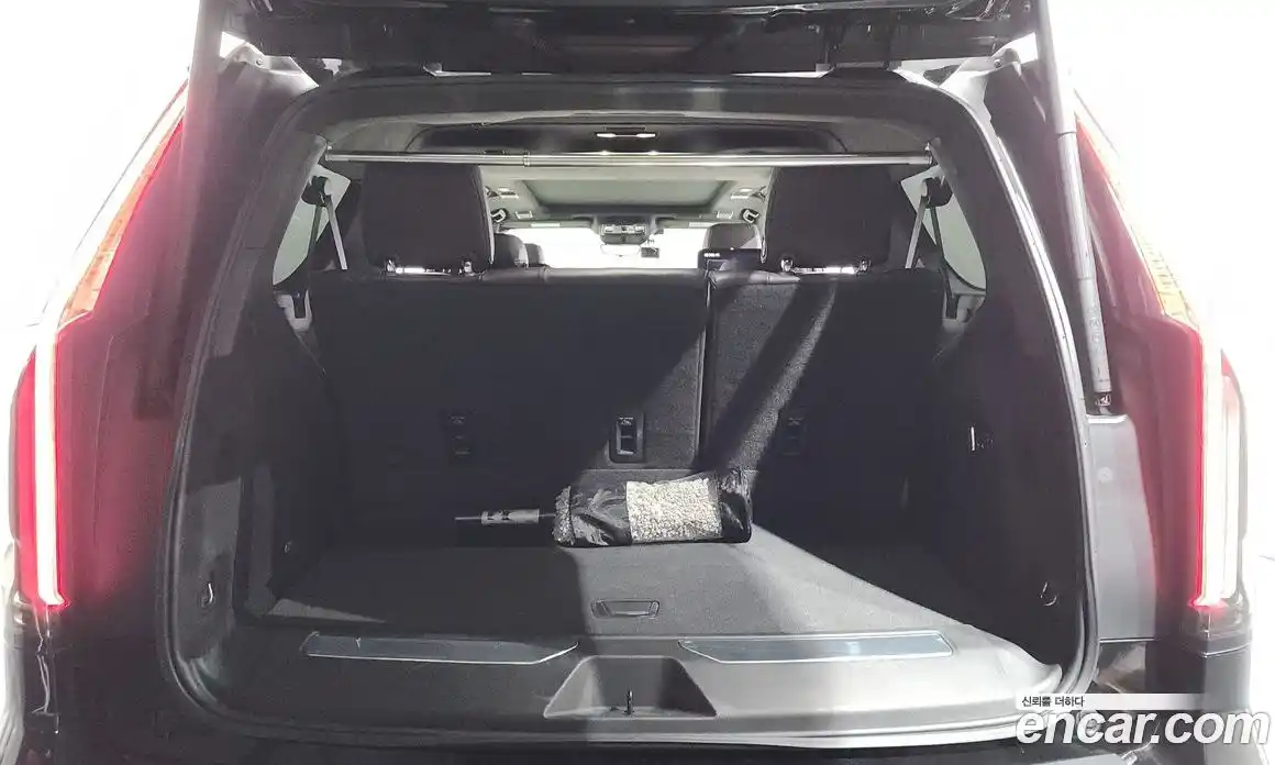 Cadillac Escalade 2023 6.2 гидро, фото 25
