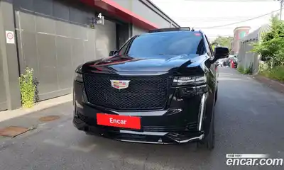 Cadillac Escalade 2023 6.2 гидро, миниатюра 3