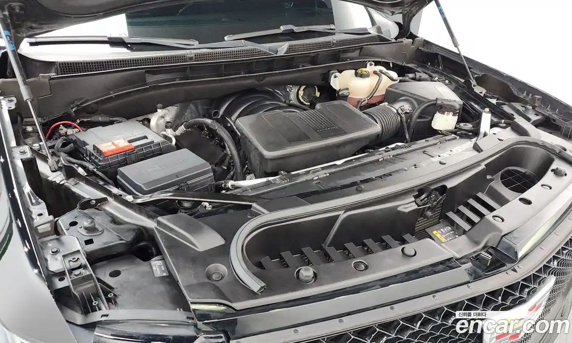 Cadillac Escalade 2023 6.2 гидро, фото 6