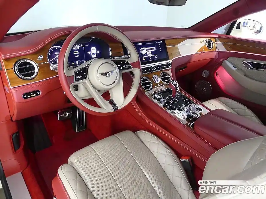 Bentley Continental 2020 4.0 гидро, фото 4