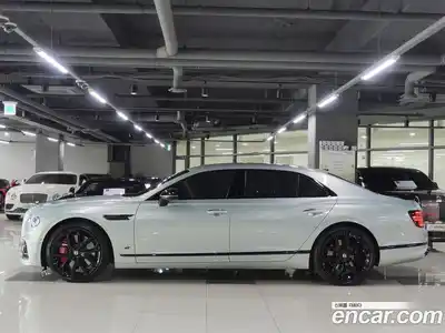 Bentley Flying Spur 2023 4.0 гидро, миниатюра 2