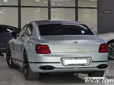 Bentley Flying Spur 2023 4.0 гидро, миниатюра 3