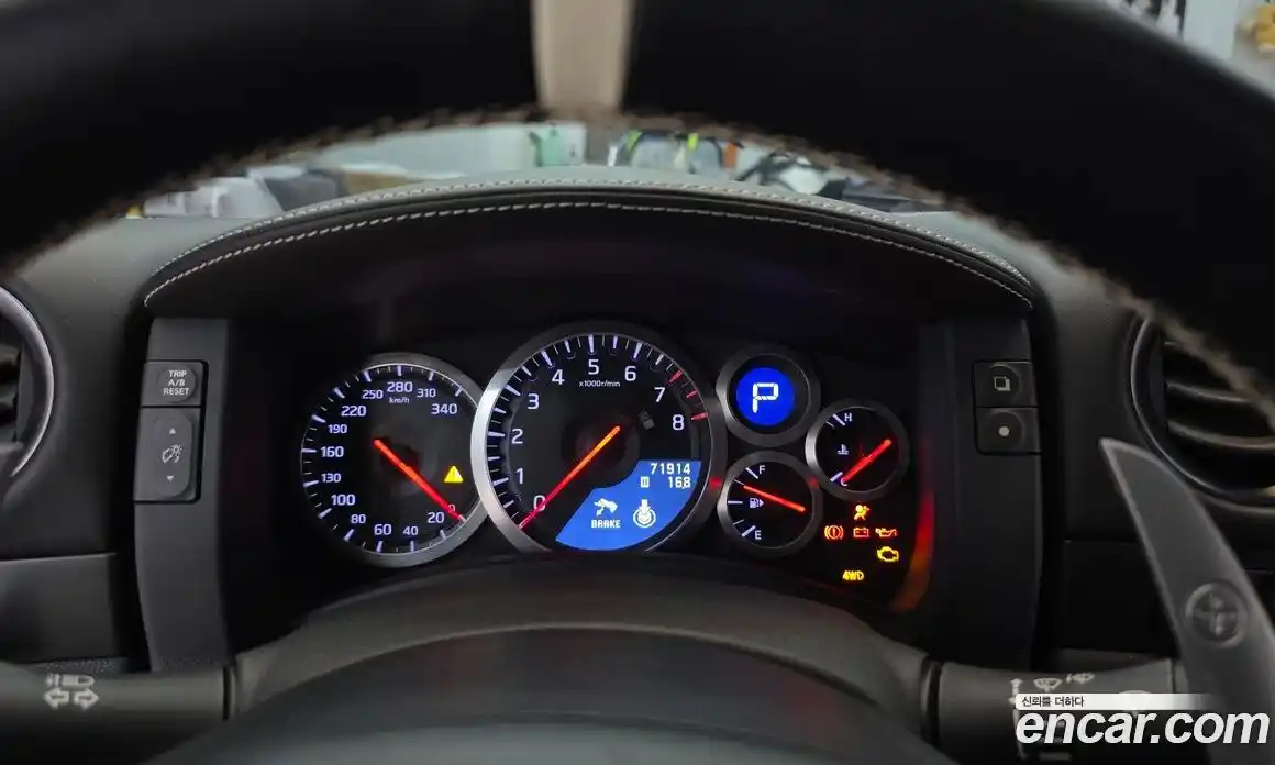 Nissan GT-R 2013 3.8 гидро, фото 8