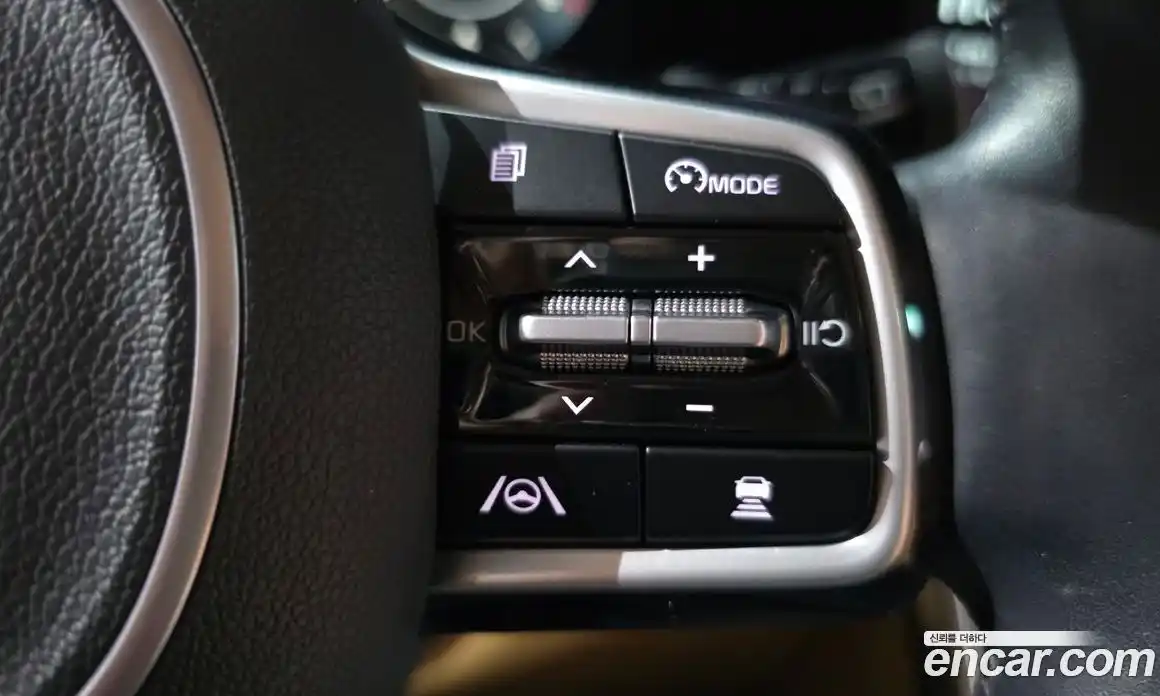 Kia Carnival 2022 2.2 автомат (гидро), фото 17
