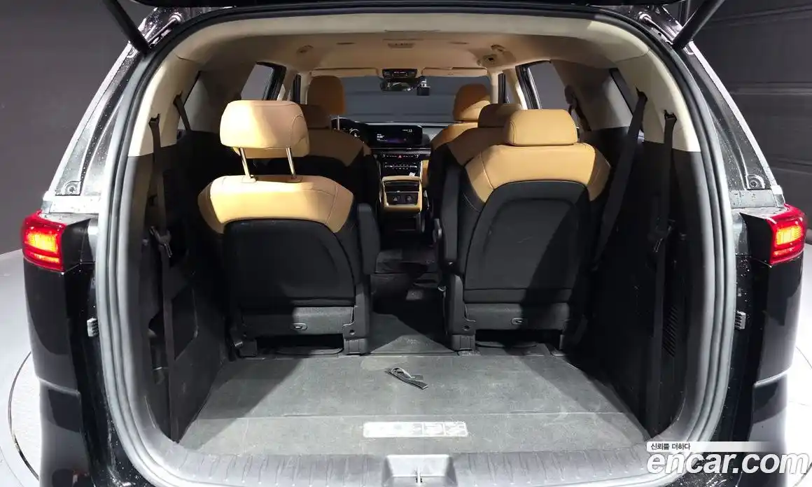 Kia Carnival 2022 2.2 автомат (гидро), фото 20