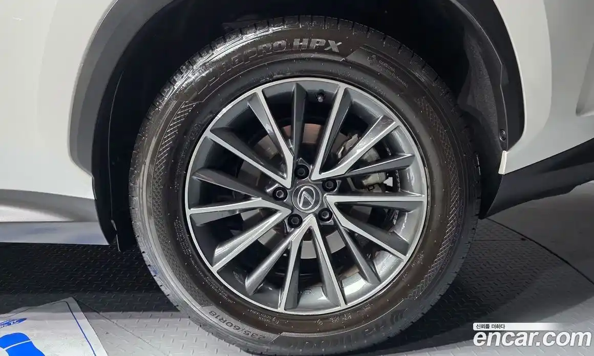 Lexus NX 2024 2.5 гидро, фото 5