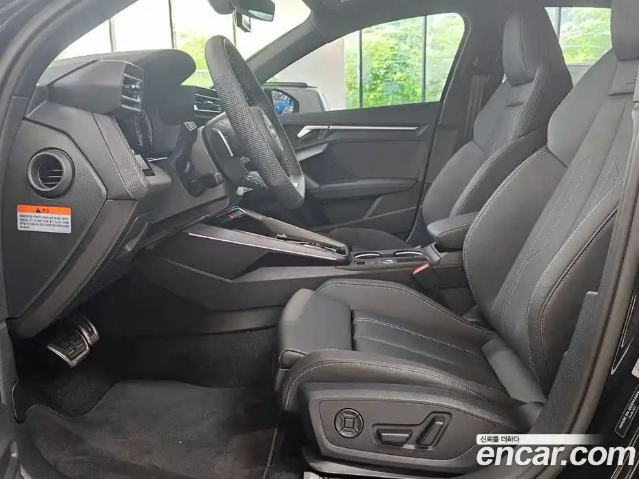 Audi A3 2025 2.0 автомат (гидро), фото 11