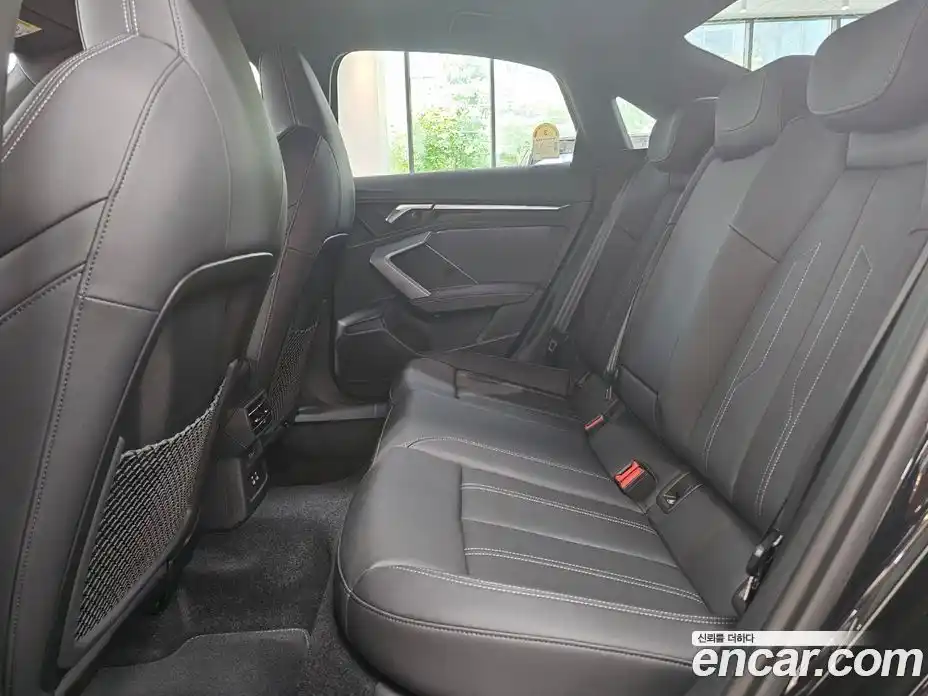 Audi A3 2025 2.0 автомат (гидро), фото 10