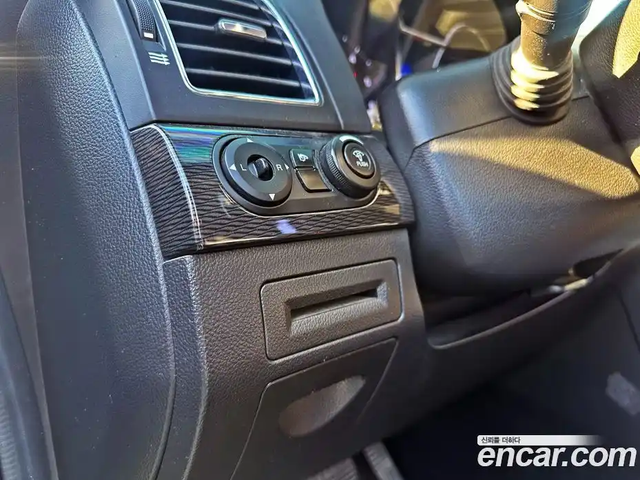 Chevrolet Captiva 2015 2.0 автомат (гидро), фото 12