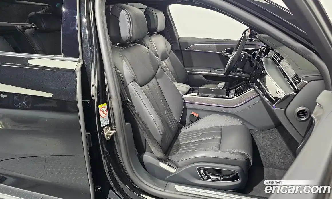 Audi A8 2023 3.0 автомат (гидро), фото 12