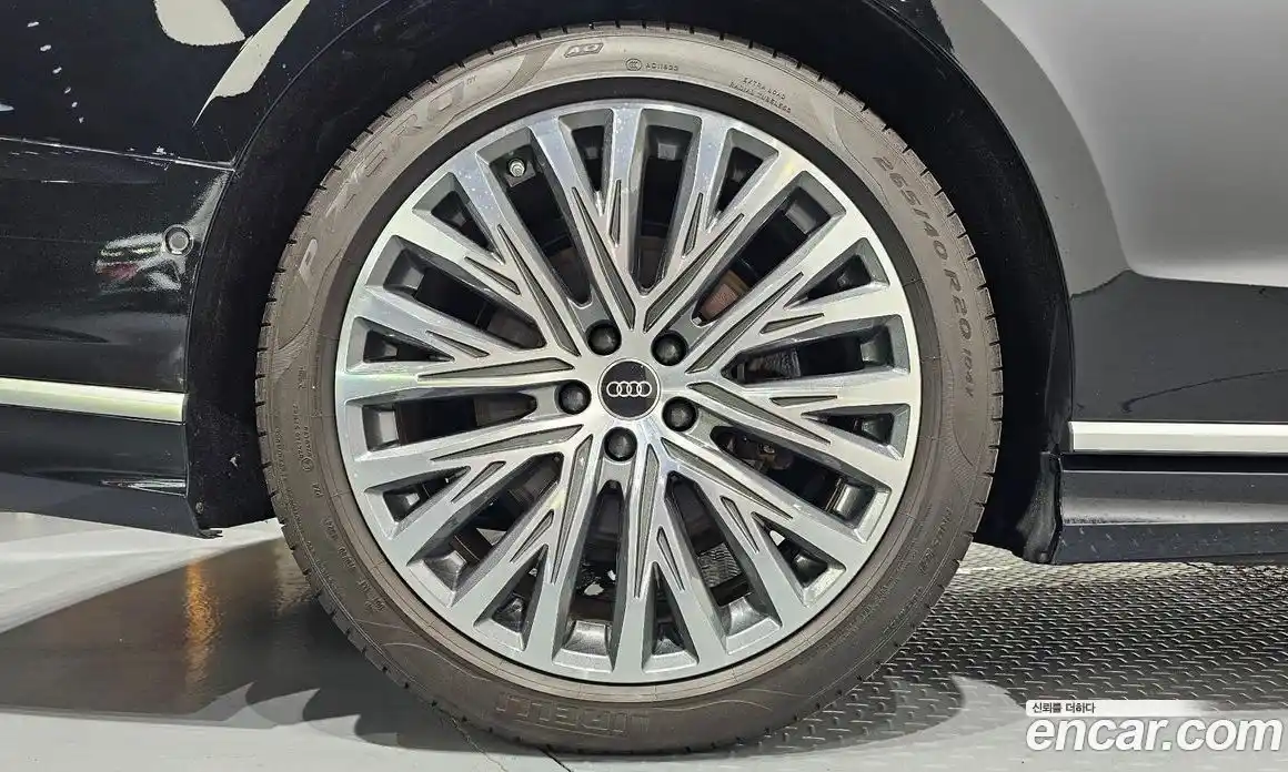 Audi A8 2023 3.0 автомат (гидро), фото 5