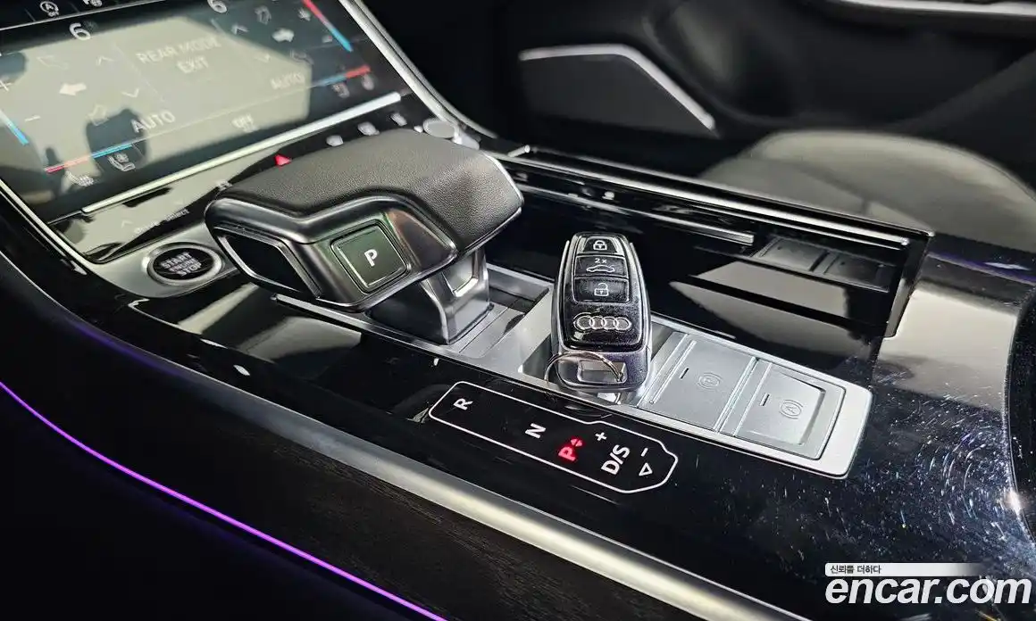 Audi A8 2023 3.0 автомат (гидро), фото 9