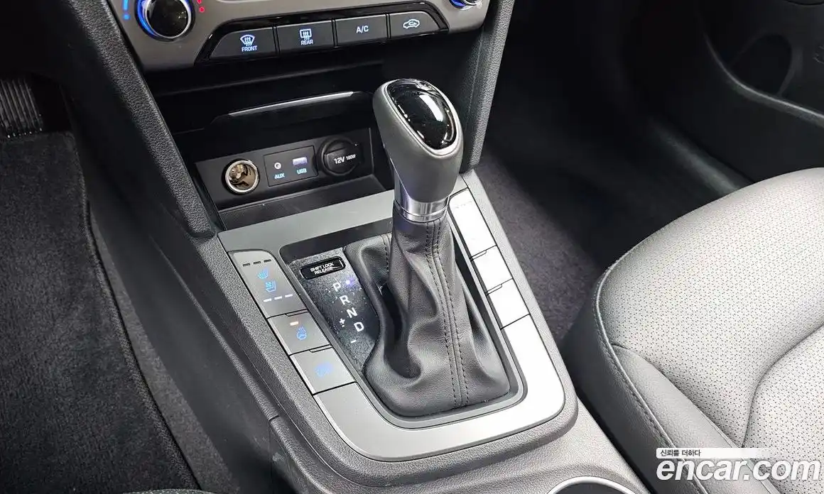 Hyundai Avante 2016 1.6 автомат (гидро), фото 12