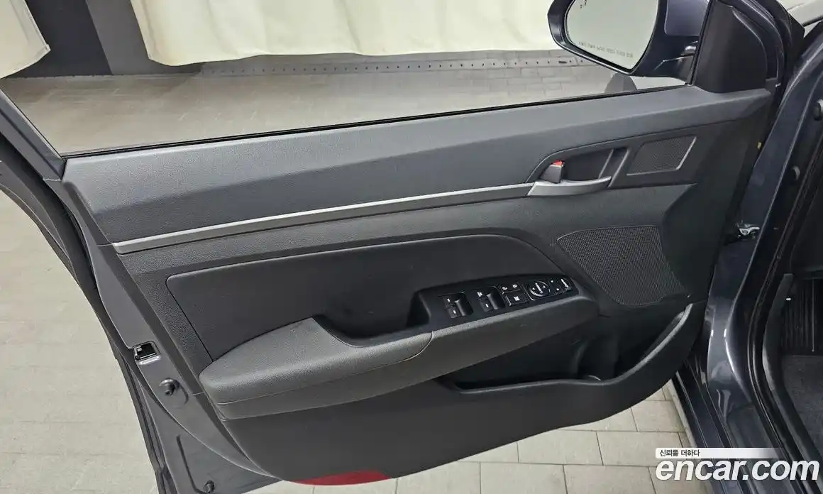 Hyundai Avante 2016 1.6 автомат (гидро), фото 14
