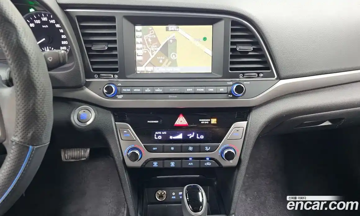 Hyundai Avante 2016 1.6 автомат (гидро), фото 19