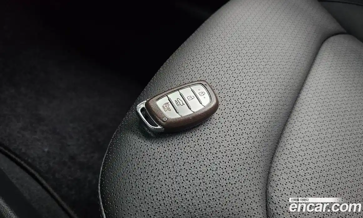 Hyundai Avante 2016 1.6 автомат (гидро), фото 22