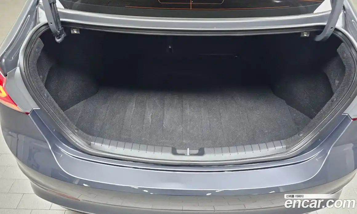 Hyundai Avante 2016 1.6 автомат (гидро), фото 23