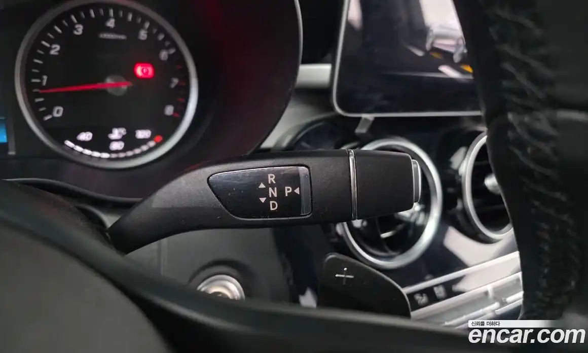 Mercedes-Benz C-Class 2019 2.0 автомат (гидро), фото 12